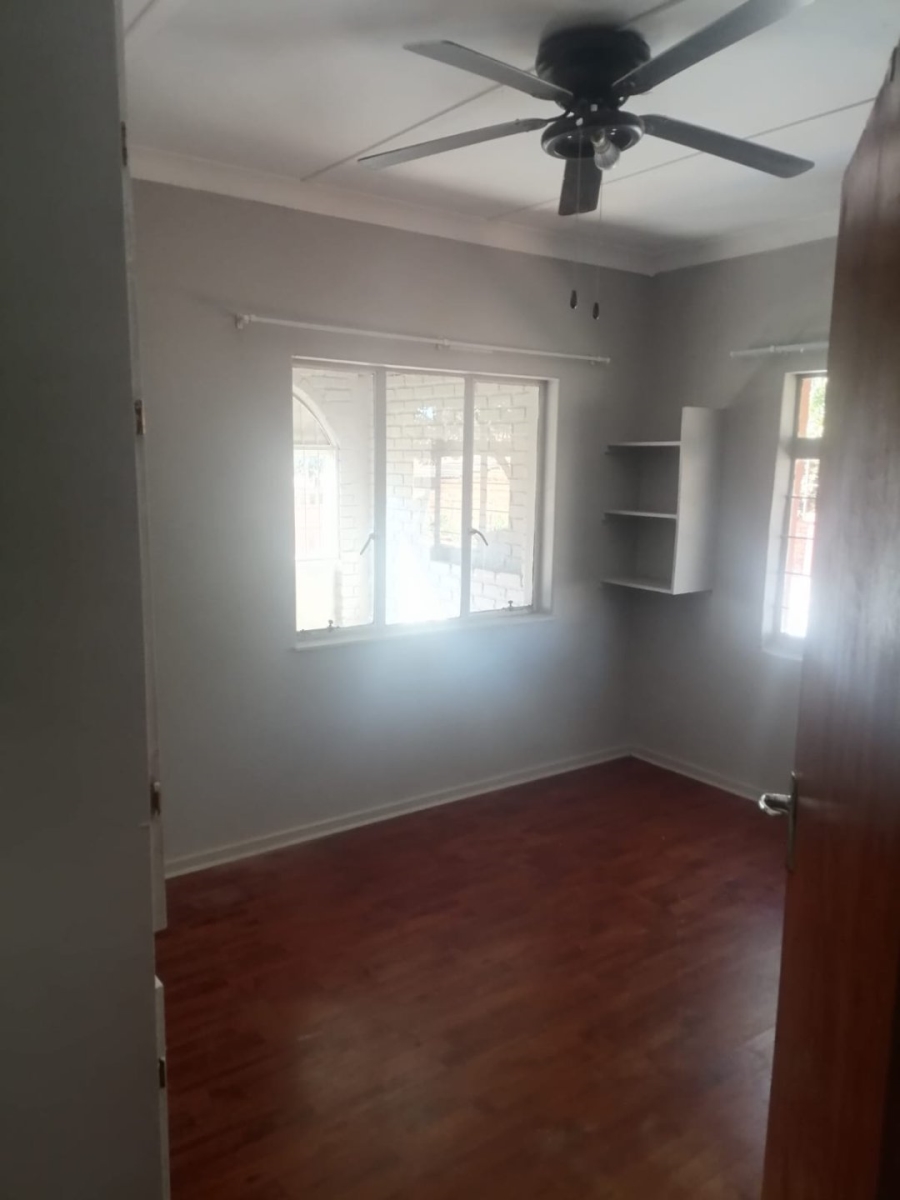 4 Bedroom Property for Sale in Postmasburg Northern Cape